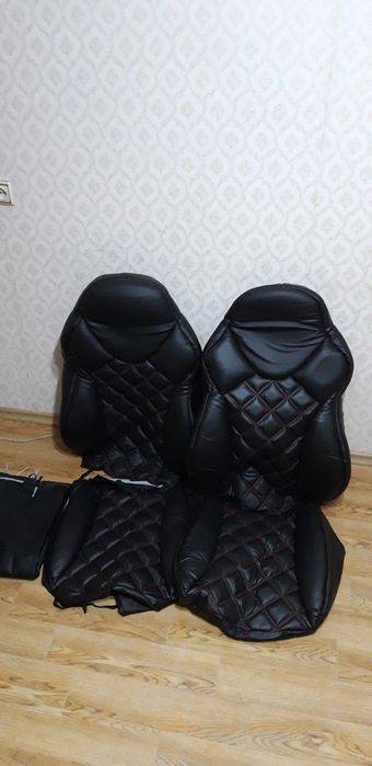 Продам чехлы кожаные