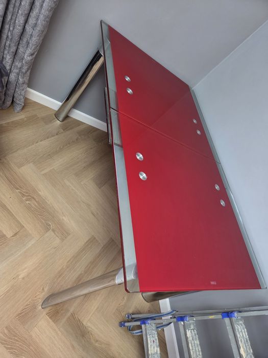 Продам стол стекло