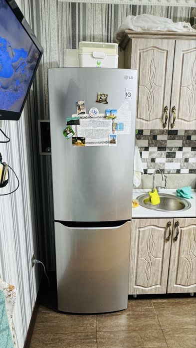 Продам холодильник LG