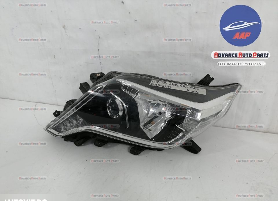 Far Stanga cu led original Toyota  Land Cruiser  J200 [2th facelift] [