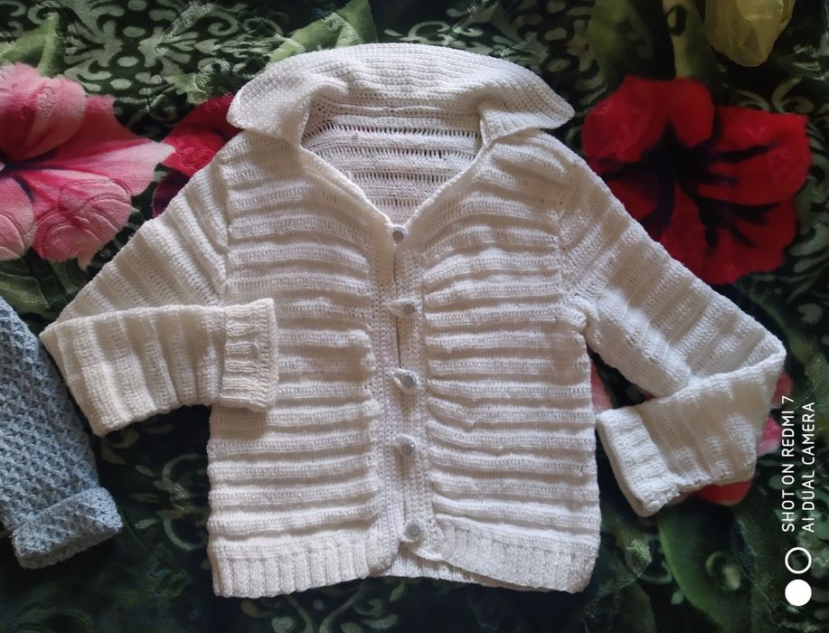Жемферы-кофты с пуговицами вязанные