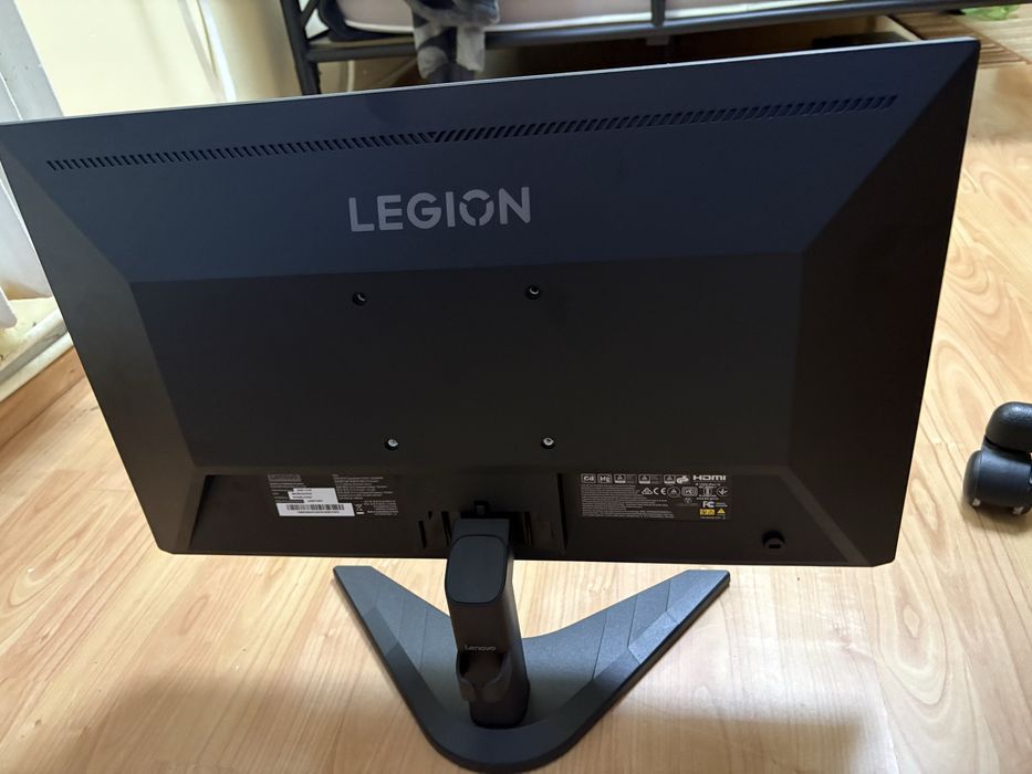 Monitor Lenovo Legion 23,8" full hd 144 hz