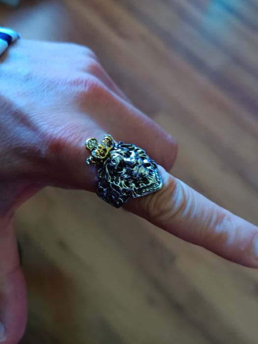 Метални пръстени