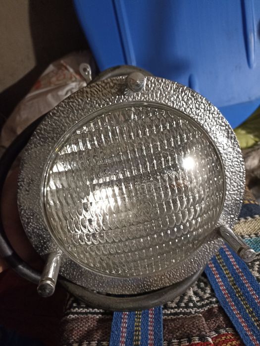 Прожектор для бассейна