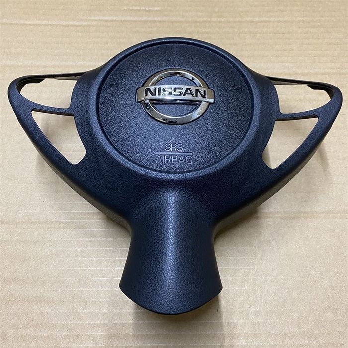 Крышка SRS Nissan Juke