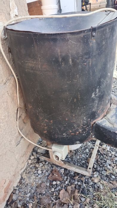 Продам  зернодробилку и сенодробилку