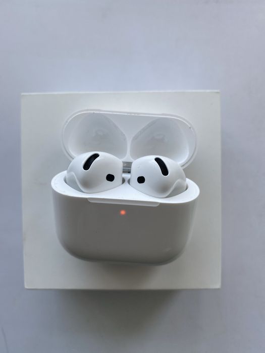 airpods 4 , новый с коробкой