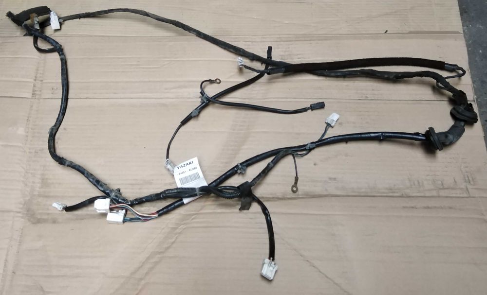 Nissan Tino-части от задна/5-та/ врата