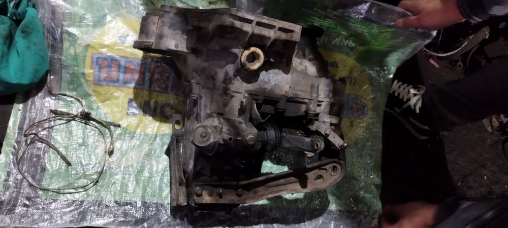 Продам коробку от гольф 2 механика