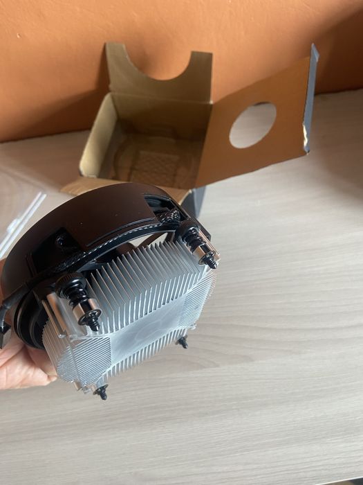 Продам кулер боксовый новый AMD от 3600x
