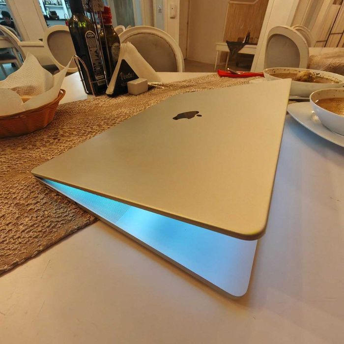 MacBook Pro 16” M1 Pro / 32GB RAM / 512GB SSD – Impecabil