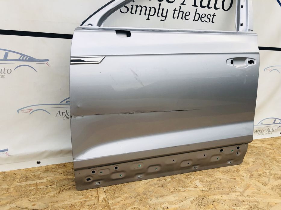 Usa stânga fata VW Touareg CR7 după 2018