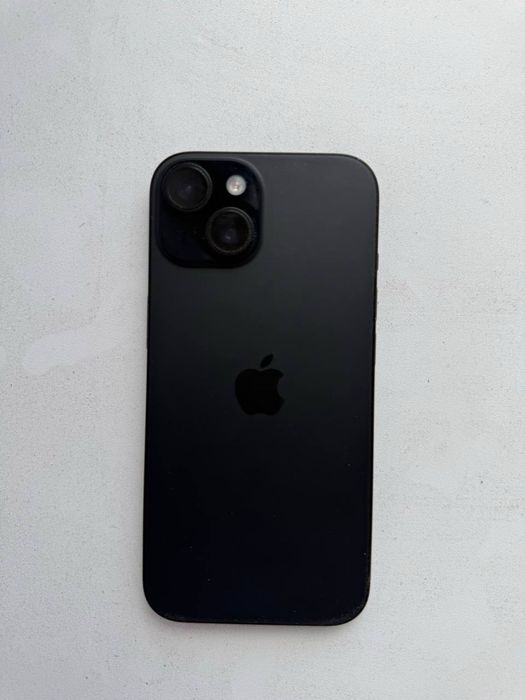 Продам iphone 15 почти в идеальном состоянии, без царапин