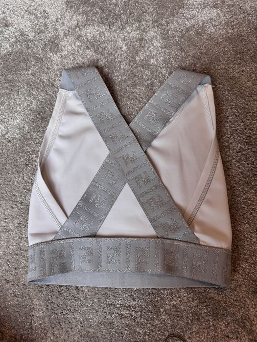 Боди с дълъг ръкав Alexander Wang/ Блуза Balenciaga/Спортен топ Fendi