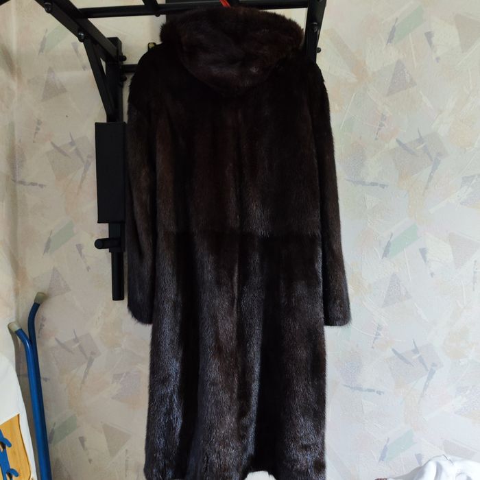 Продам норковую шубу