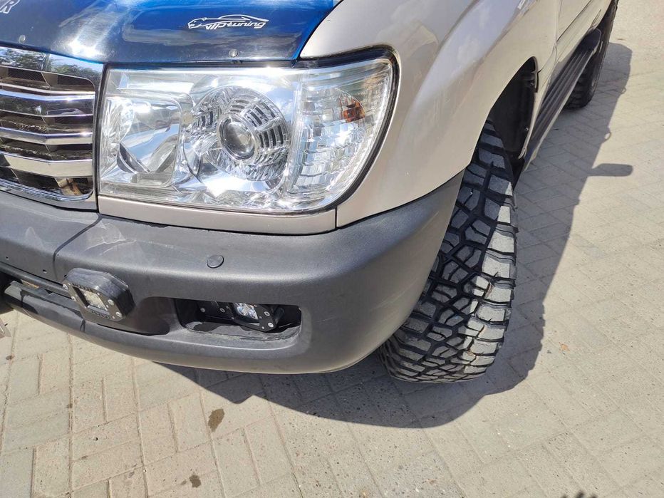 Продам автомобиль Toyota Land Cruiser 105