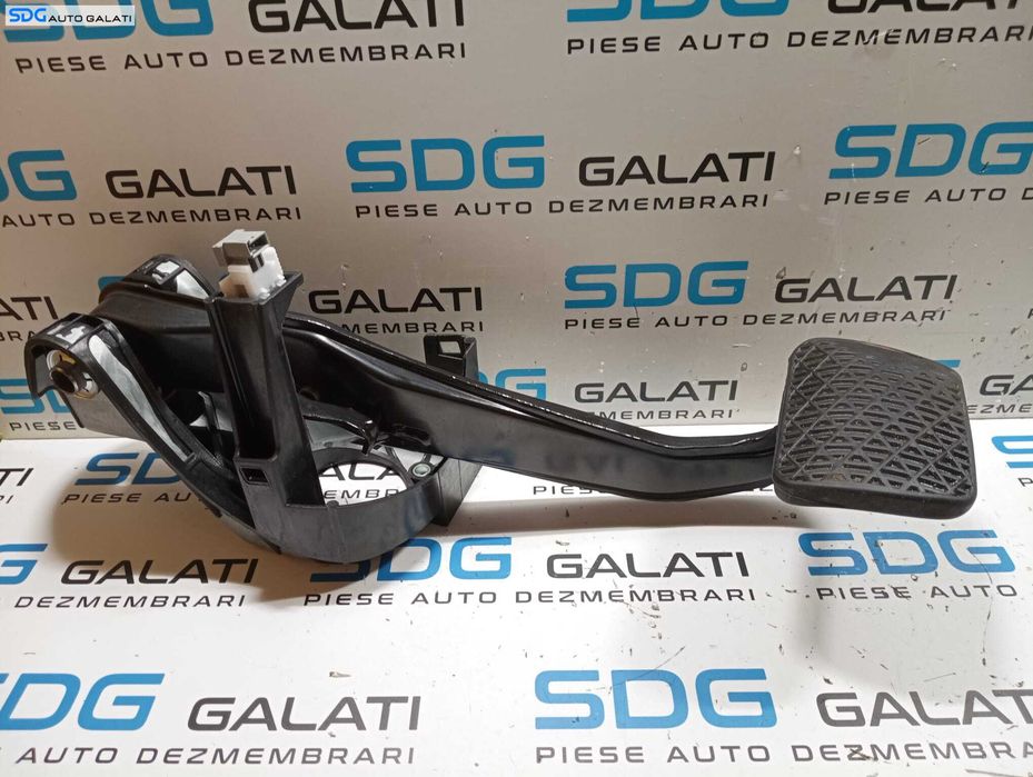 Pedala de Frana Mercedes Clasa E Class W212 2.2 CDI 2009 - 2016 Cod A2042902001 PP204290056 [M7608]
