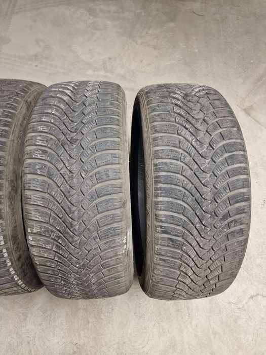 FALKEN EUROWINTER 225/45/19 дот. 2019
225/45 R19