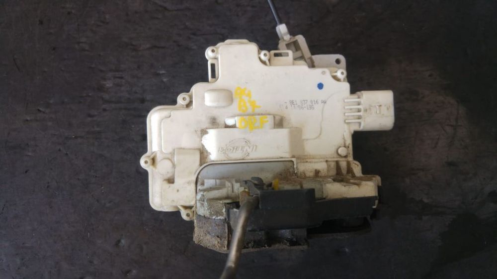 broasca usa dreapta fata audi a4 b7  8e1837016aa