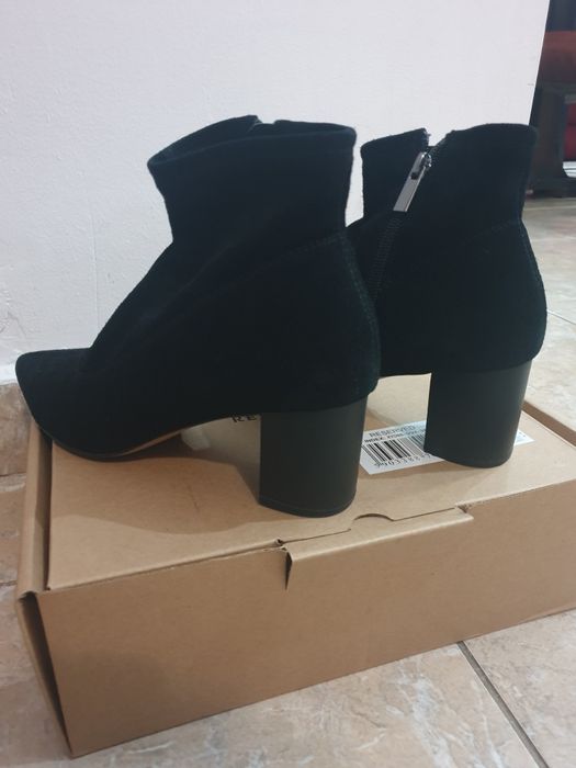 Ghete piele intoarsa Reserved