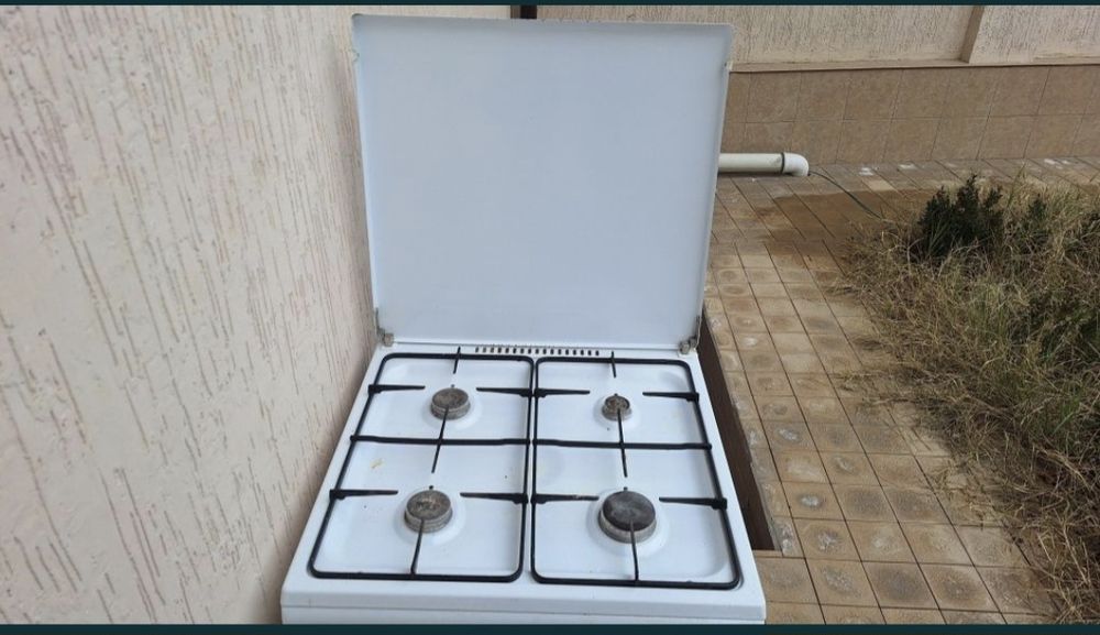 Срочно продам ГАЗ плиты Gefest в хорошем состоянии