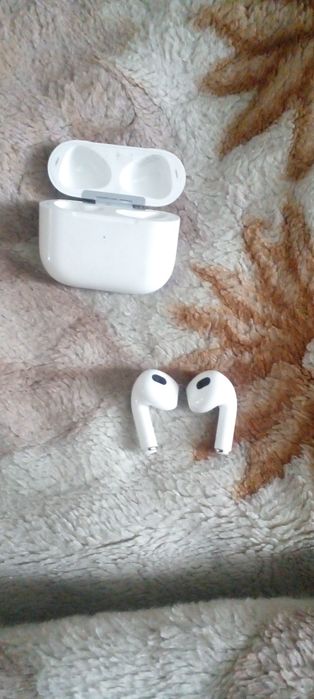 Airpods в хорошоем состоянии