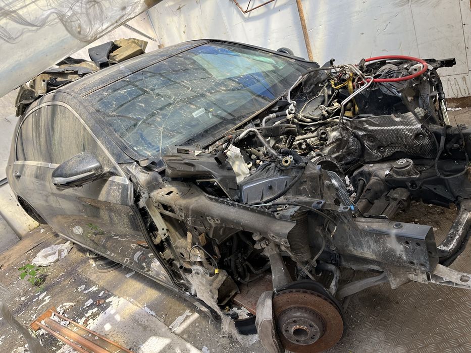 Mercedes S class w222 pentru piese dezmembrare incomplet