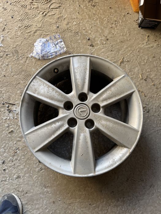 Toyota lexus запаска