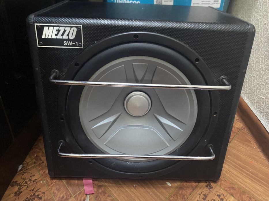 Продам сабуфер в рабочем состояний