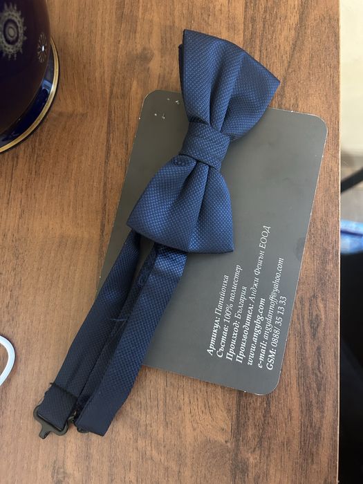 Мъжка кърпа и папийонка