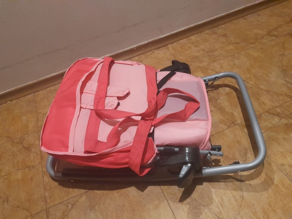 Шезлонг за бебе с функции за музика и вибрации