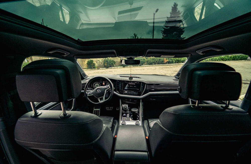 VW Touareg R Line   2020   primul proprietar