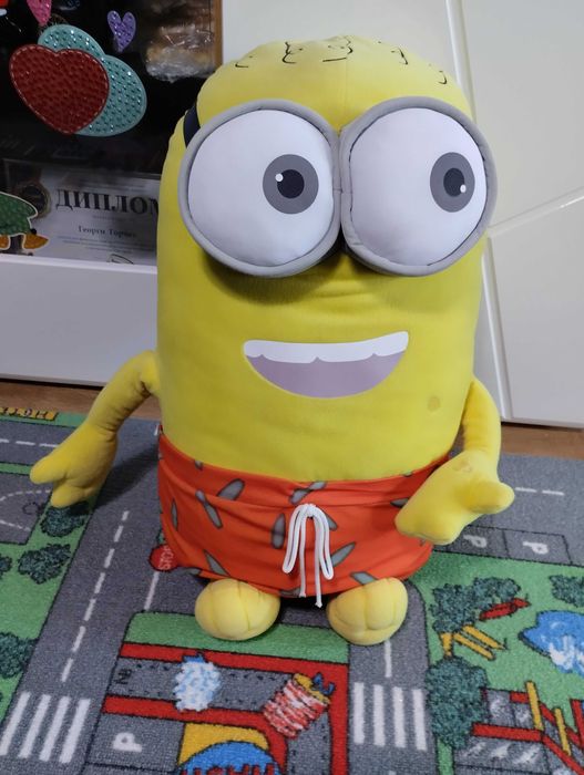 Голяма плюшена играчка