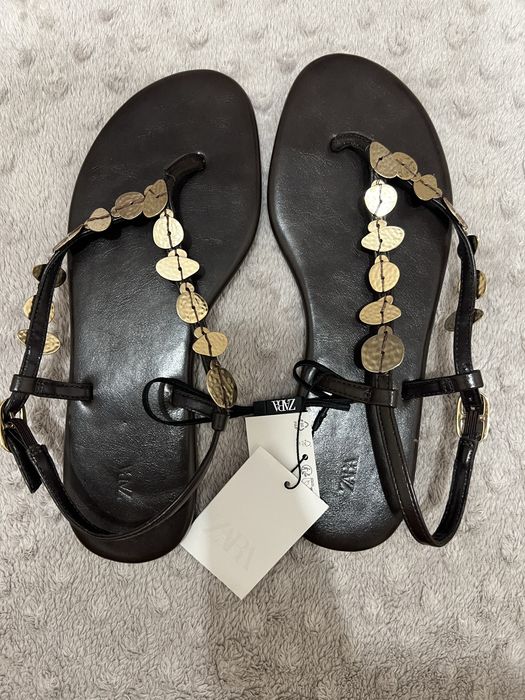 Босоножки Zara новые