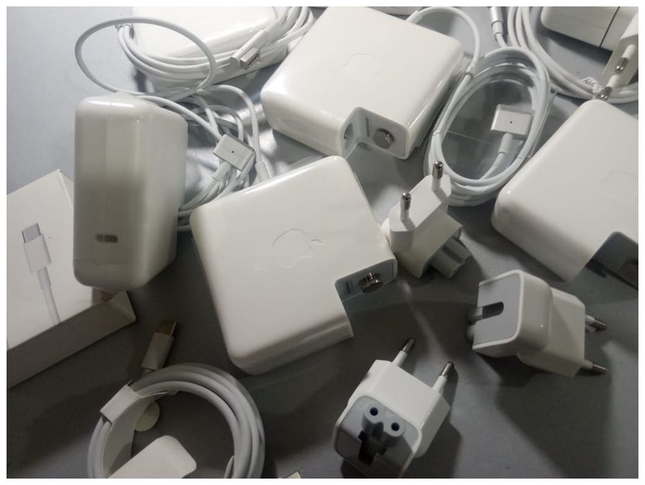 на MacBook 60W - зарядка, блок питания .