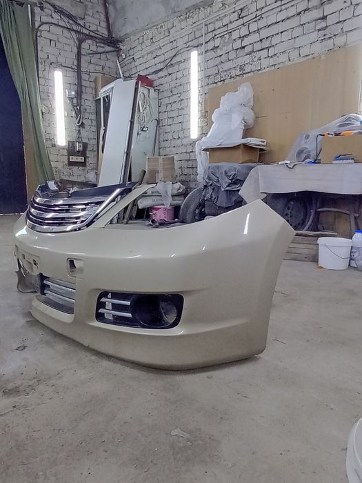 Бампер и решетка ниссан