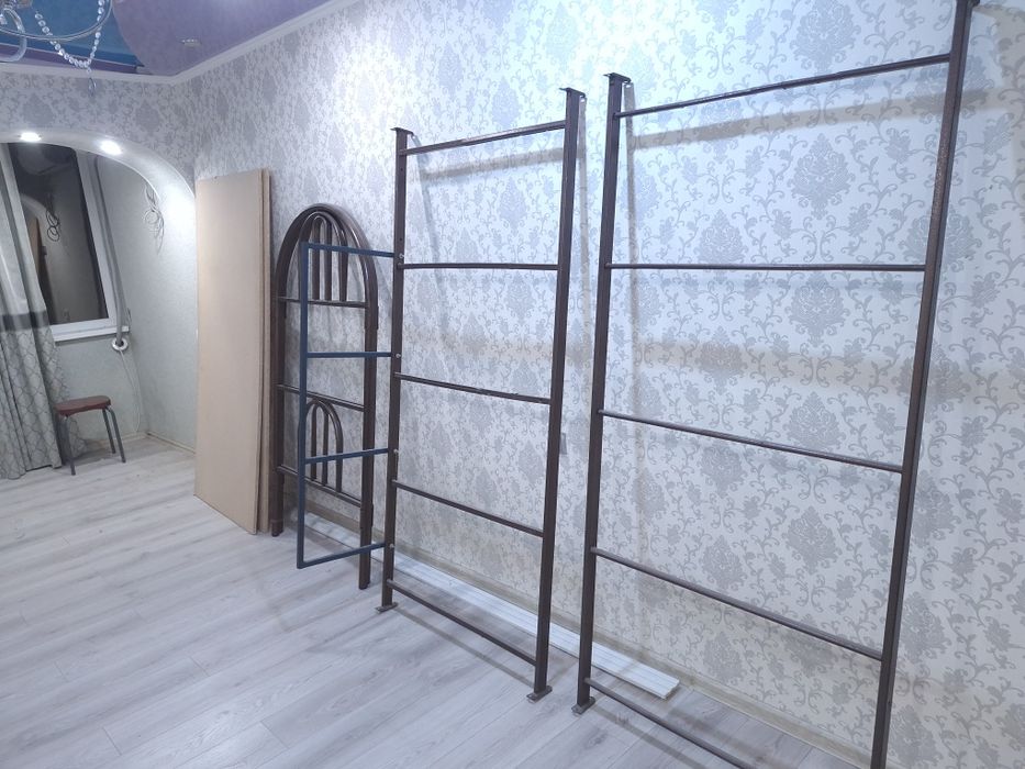 Двухъярусная кровать