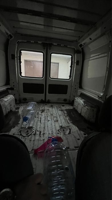 Ford Courier сотилади (бензин) на ходу