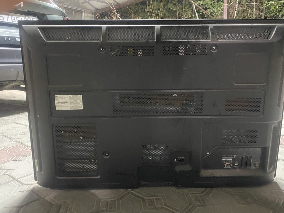 Телевизор LG 42 XP 2015 год