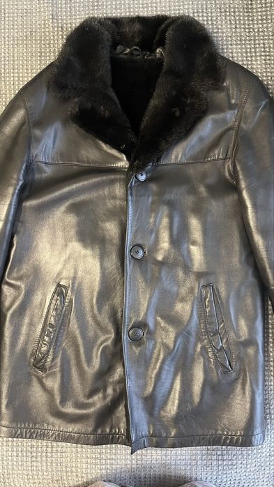 Продам кожаную дубленку