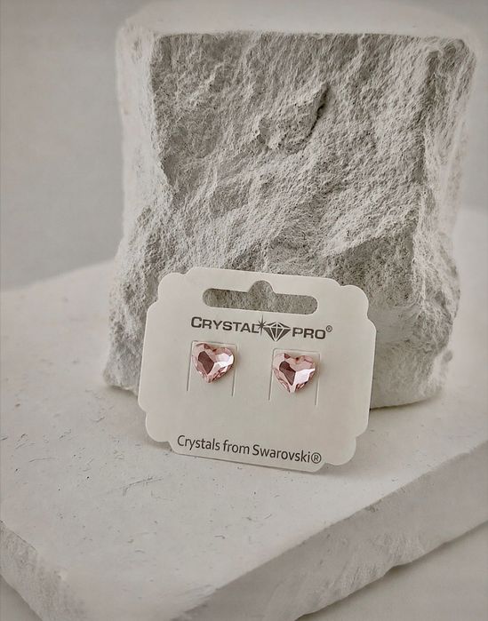 Crystals from SWAROVSKI® в сладък розов цвят