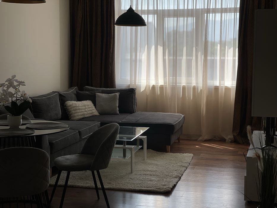 Дава се под наем Двустаен апартамент в Пловдив, Кършияка - 70 кв.м за 484.5 € - Снимка #1