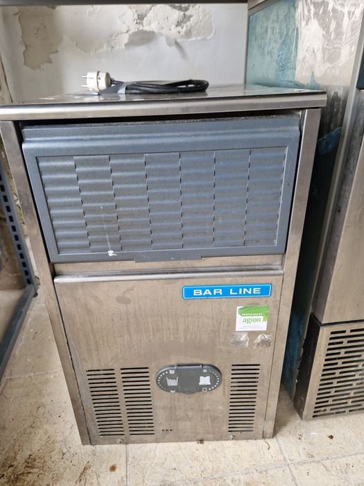 Mașina gheata inox, 50-60 kg pe zi, stare buna