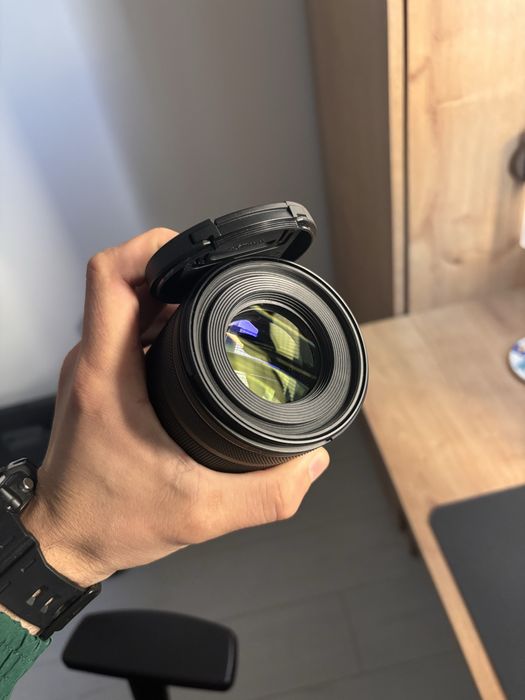 Canon rf 85 mm f2