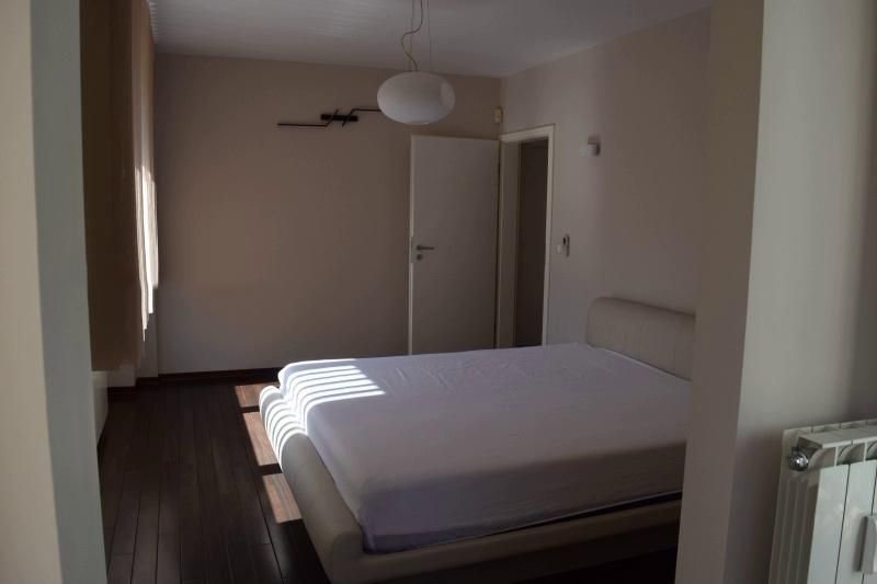 Дава се под наем Тристаен апартамент в София, Младост 2 - 110 кв.м за 900 € - Снимка #3