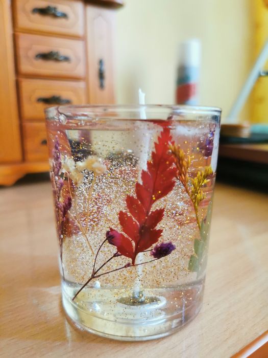 Lumanare handmade din ceara gel cu parfum de trandafiri