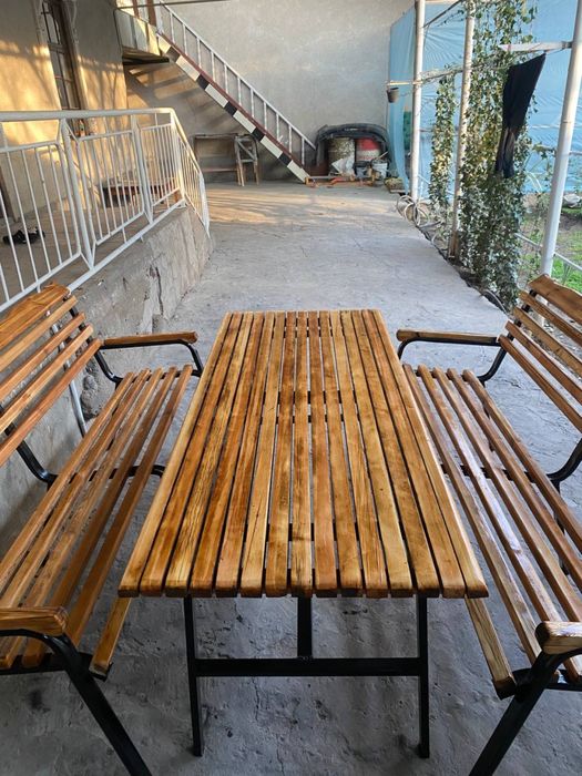 Stol stul dachniy sotiladi