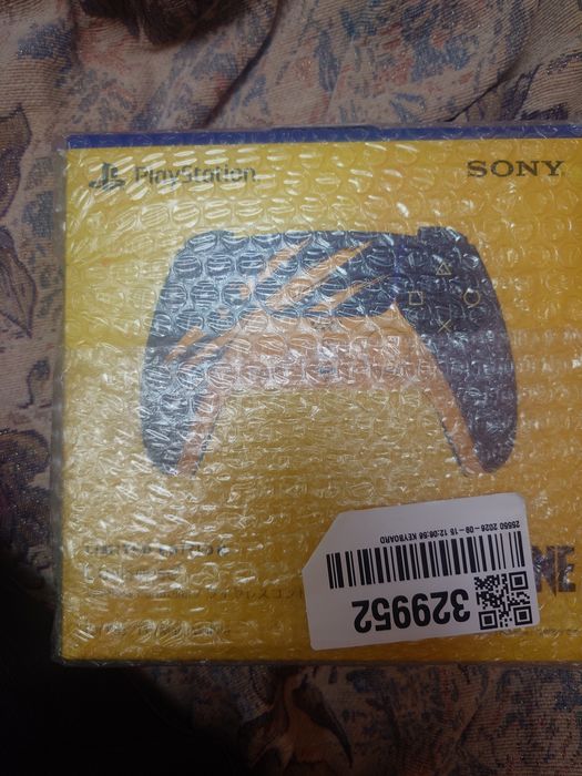 Корпус Sony  Playstation 5   Wolverine Battle Yellow Limited