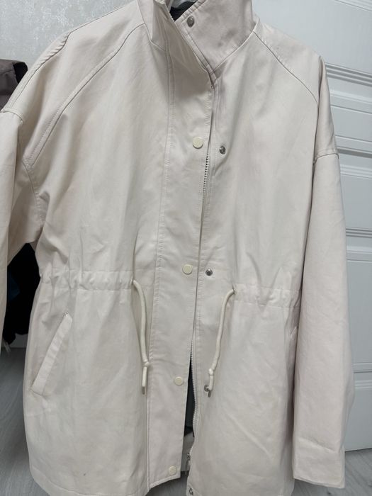 Плащ бежевый, размер М