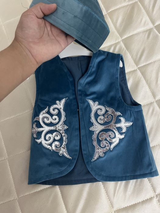 Кәжекей тақиямен